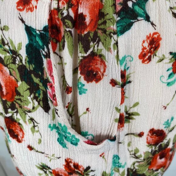 Wet Seal Floral Romper Shorts Spaghetti Strap Pantsuit Cream Red Womens Size Med - Picture 8 of 12